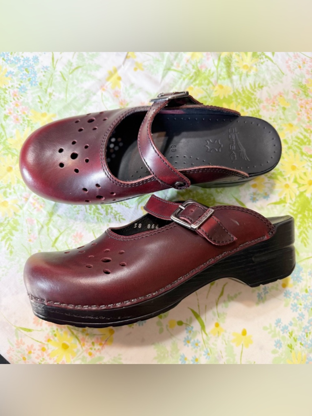 Dansko Merrie Mary Jane Slip On Buckle Strap Leather Dark Red Shoes Size 38 clog